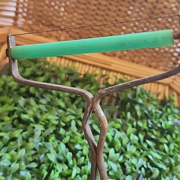 Vintage Rusty Cheese Slicer - Picture 2 of 5